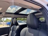 Thumbnail of 2025 Diamond White Mitsubishi Outlander