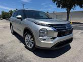 Thumbnail of 2025 Silver Alloy Mitsubishi Outlander
