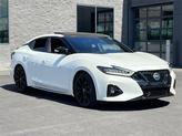 Thumbnail of 2021 Pearl White Tricoat Nissan Maxima