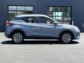 Thumbnail of 2022 Boulder Gray Pearl Nissan Kicks