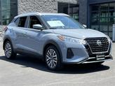 Thumbnail of 2022 Boulder Gray Pearl Nissan Kicks