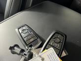 Thumbnail of 2023 Pristine White Metallic Tri-Coat Lincoln Aviator