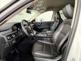 Thumbnail of 2023 Pristine White Metallic Tri-Coat Lincoln Aviator