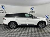 Thumbnail of 2023 Pristine White Metallic Tri-Coat Lincoln Aviator