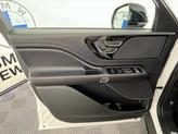 Thumbnail of 2023 Pristine White Metallic Tri-Coat Lincoln Aviator