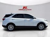Thumbnail of 2018 Summit White Chevrolet Equinox