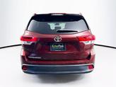 Thumbnail of 2018 Ooh La La Rouge Mica Toyota Highlander