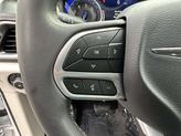 Thumbnail of 2022 Bright White Clearcoat Chrysler Pacifica