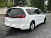 Thumbnail of 2022 Bright White Clearcoat Chrysler Pacifica
