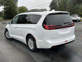 Thumbnail of 2022 Bright White Clearcoat Chrysler Pacifica