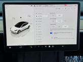 Thumbnail of 2023 Pearl White Multi-Coat Tesla Model 3