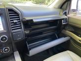 Thumbnail of 2019 White Platinum Metallic Tri-Coat Ford Expedition