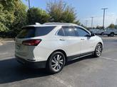 Thumbnail of 2022 Iridescent Pearl Tricoat Chevrolet Equinox