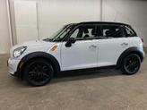 Photo of 2012 Light White MINI Cooper Countryman