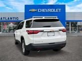 Thumbnail of 2023 Iridescent Pearl Tricoat Chevrolet Traverse