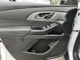 Thumbnail of 2023 Iridescent Pearl Tricoat Chevrolet Traverse