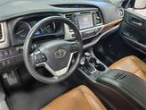 Thumbnail of 2019 Shoreline Blue Pearl Toyota Highlander