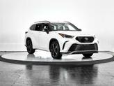 Thumbnail of 2021 Blizzard Pearl Toyota Highlander