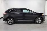 Thumbnail of 2019 Agate Black Metallic Ford Edge