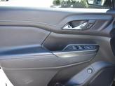 Thumbnail of 2019 White Frost Tricoat GMC Acadia