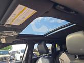 Thumbnail of 2022 Diamond Black Crystal Pearlcoat Jeep Compass