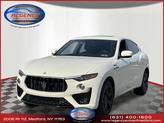 Photo of 2023 Bianco Maserati Levante