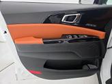 Thumbnail of 2022 White Kia Carnival