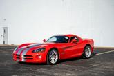 Thumbnail of 2006 Red Dodge Viper