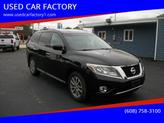 Photo of 2016 Black Nissan Pathfinder