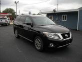 Thumbnail of 2016 Black Nissan Pathfinder