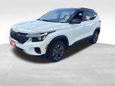 Thumbnail of 2024 Clear White / Black Roof Kia Seltos