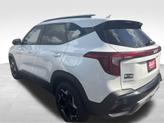Thumbnail of 2024 Snow White Pearl Kia Seltos