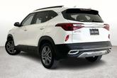 Thumbnail of 2022 Snow White Pearl Kia Seltos