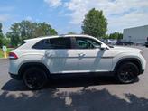 Thumbnail of 2022 Pure White Volkswagen Atlas Cross Sport