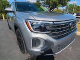 Thumbnail of 2025 Silver Mist Metallic Volkswagen Atlas
