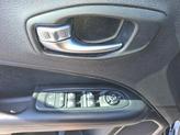 Thumbnail of 2019 Diamond Black Crystal Pearlcoat Jeep Compass