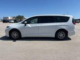 Thumbnail of 2023 Bright White Clearcoat Chrysler Pacifica