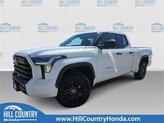 Photo of 2022 White Toyota Tundra