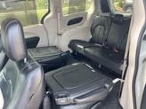 Thumbnail of 2018 Bright White Clearcoat Chrysler Pacifica
