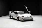 Thumbnail of 1999 White Lamborghini Diablo