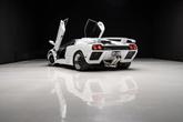 Thumbnail of 1999 White Lamborghini Diablo