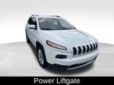 Thumbnail of 2016 Bright White Clearcoat Jeep Cherokee