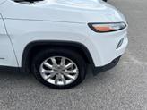 Thumbnail of 2016 Bright White Clearcoat Jeep Cherokee
