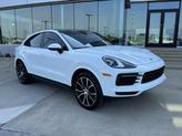 Thumbnail of 2022 White / Black Porsche Cayenne