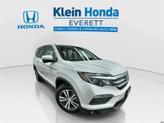 Photo of 2016 White Honda Pilot