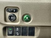 Thumbnail of 2016 White Honda Pilot
