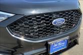 Thumbnail of 2019 Agate Black Metallic Ford Edge