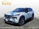 Photo of 2021 Glacier White Nissan Rogue