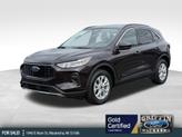 Photo of 2023 CINNABAR RED METALLIC PC Ford Escape
