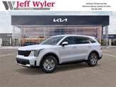 Thumbnail of 2025 Glacial White Pearl Kia Sorento